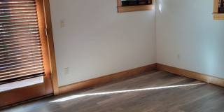 Large 4 bedroom home close to downtown and Arizona Street Gallery 1
