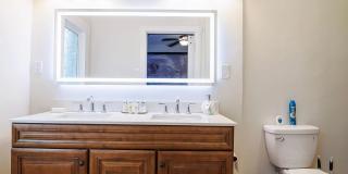 Room in 3 Bedroom Home in Atlanta West End Gallery 10