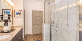 Jewel on Landmark Gallery 27