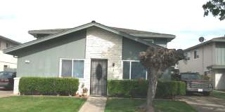 Completely remodeled top floor condo with garage Gallery 1
