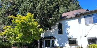 Three bedroom, 1.5 bath Townhouse | Available Mid July Gallery 1