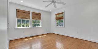 Beautifully maintained and move-in ready 4BR home with a basement Gallery 29