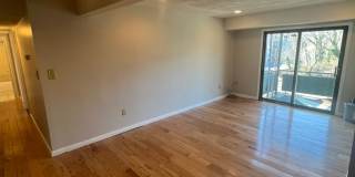 Cozy 3 Bedroom 1 Bathroom Condo- Conveniently Located at DC line Gallery 7