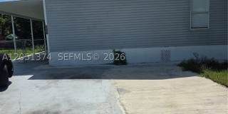 19800 SW 180th Ave Gallery 1