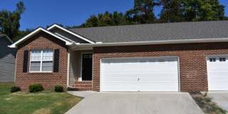 Large 2BR, Condo w/2Ba, 2 Car Garage Peaceful Neighborhood Gallery 1