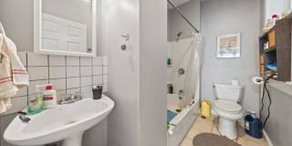 2630 W Division Street, Gallery 10