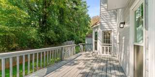 170 West Court Gallery 27