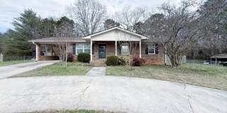 Cozy, Contemporary Living in a Quiet Community! Gallery 1