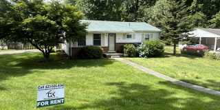 2001 Elmwood Street - Charming 3/2 Home $1850 month, Great Location in Quiet Neighborhood with Fenced Yard! Gallery 1