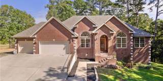 Spacious 4 Bedroom 2 bathroom House in Bella Vista READY FOR RENT *LIMITED OFFER Gallery 1