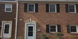 407 GREENBRIER Court unit: 407 Gallery 1