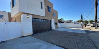 Beautiful Brand New 2 Story Home Gallery 2