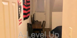 723 E 6th street Gallery 22