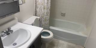 427 East Hugus StreetB Gallery 1