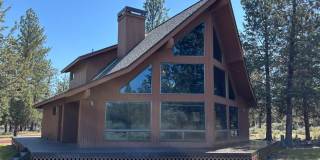 2 Story Home on 12 Acres of Land!! Gallery 1