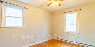 405 Noank Ledyard Road Gallery 12