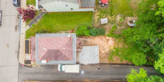 SCORE 50% OFF 1ST MONTH'S RENT IF SIGNED BY JULY 24! Spectacular 3 bedroom home in Carrick available now! Gallery 11