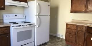 Charming 2-Bedroom Unit in Quiet Moline Location Gallery 4