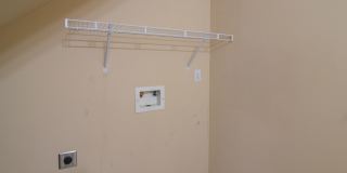 **August Availability** Nicely updated 3 Bedroom 2.5 Bath with large living / Dining area and attached garage Gallery 1