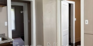 4915 Maplewood Avenue Gallery 19