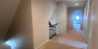 Unique Lyndon area 4 bedroom home with multiple common areas Gallery 40