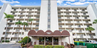 5900 NW 44th Street unit: 106 Gallery 1