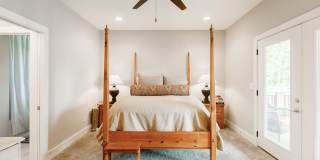 Beautiful Sylvan Park Home with Screened Porch & Outdoor Stone Fireplace Gallery 23