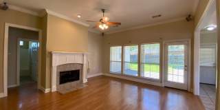 3 Bed, 2 Bath in Worthington Lake Gallery 1