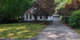 Charming 2BR House in Raleigh Gallery 3