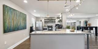 29 Edgewater Apartments Gallery 14