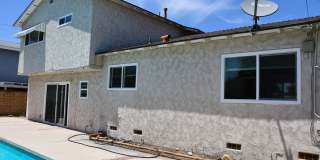522 East Collins Gallery 69