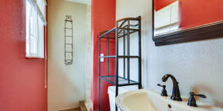 Large 4 bedroom 3bath Home in Colorado Springs Gallery 11