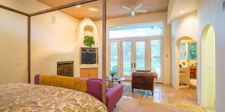 4 Bed 3.5 Bath Carolyn Heights Home W/Stunning Finishes & Ideal Outdoor Space!  Option for Early June or Early July move in! Gallery 23