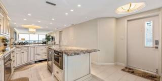 5770 Midnight Pass Road Gallery 4
