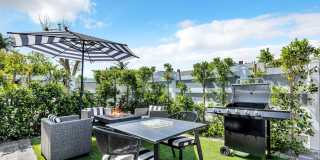 7076 Park Manor Gallery 1