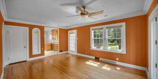 Miller Beach Living – Walk to the Lake! Gallery 7