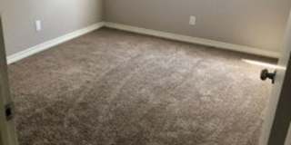 La Place 5th St Gallery 27