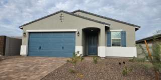 Military Jets Fly Over this 4BR House in Litchfield Park Gallery 1