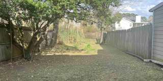 137 N Springs Court Gallery 20