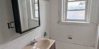 Bright, Spacious Allston 2-bed Near the T Gallery 8