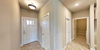 Beautiful 3 Bedroom, 2 Bath Home with Study and Storm Shelter - Yukon Schools. Gallery 5