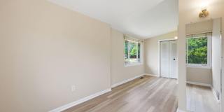 512 DENNIS Avenue Gallery 11