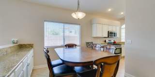 IMMACULATE & IMMEDIATE OCCUPANCY 3BEDROOM GREEN VALLEY BEAUTY! Gallery 21