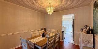 Beutifully updated 4 bed 2.5 bath home with large yard! Gallery 7