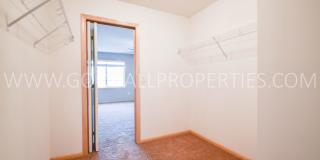 2-Bedroom, 1.5-Bath Townhome Near Jordan Creek with Attached Garage Gallery 17