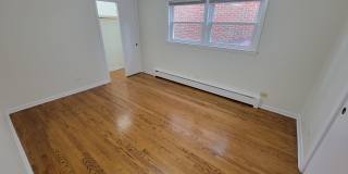 5809 N Whipple St Gallery 10