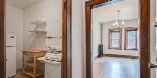 225 Place Apartments Gallery 2