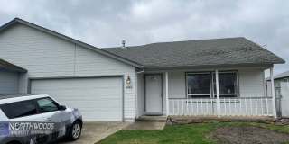 This is a Wonderful 2 Bed 2 Bath-Located in the Beautiful Town of Eagle Point Gallery 1