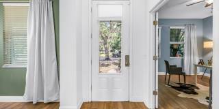 4/3/2 HOME IN EDINA GARDEN OF EDEN Gallery 5