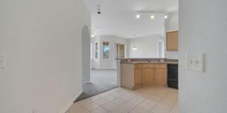 Beautiful 3/2 Condo in Davenport! Water and basic internet included! Gallery 7